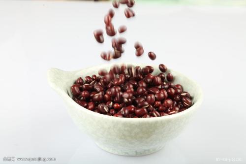 ����ˮ��춹��������Щͼ�� �춹��ôˮ��С����ˮ��ƿ��ô��