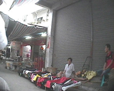 广东碣石洋垃圾批发,洋垃圾服装拿货多少钱,广东碣石服装怎么拿货