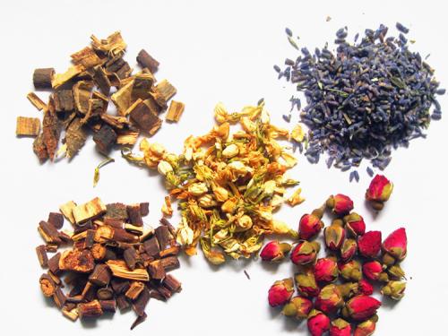 合欢花怎么治失眠功效与作用及禁忌 合欢花泡水有什么好处和害处