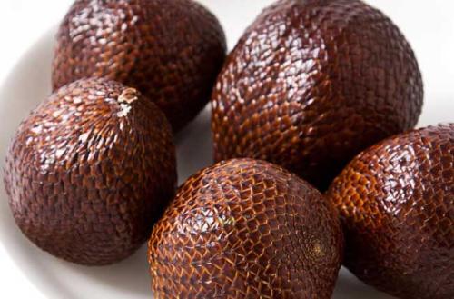 蛇皮果怎么长的图片价格多少?蛇皮果好养吗种植技术介绍